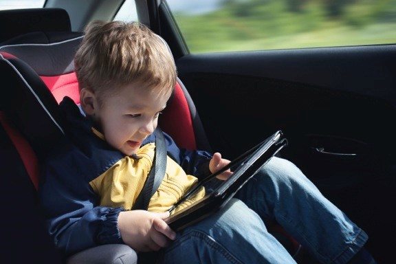How to Keep Your Kids Safe in the Car