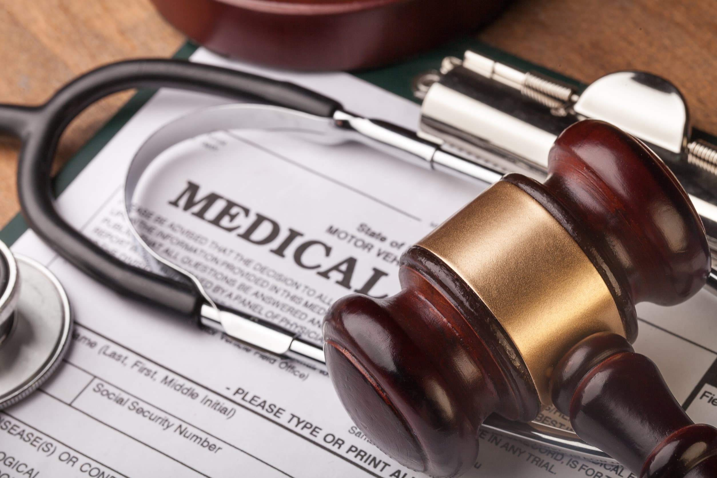 FL Medical Malpractice vs. Medical Negligence: What’s the Difference?